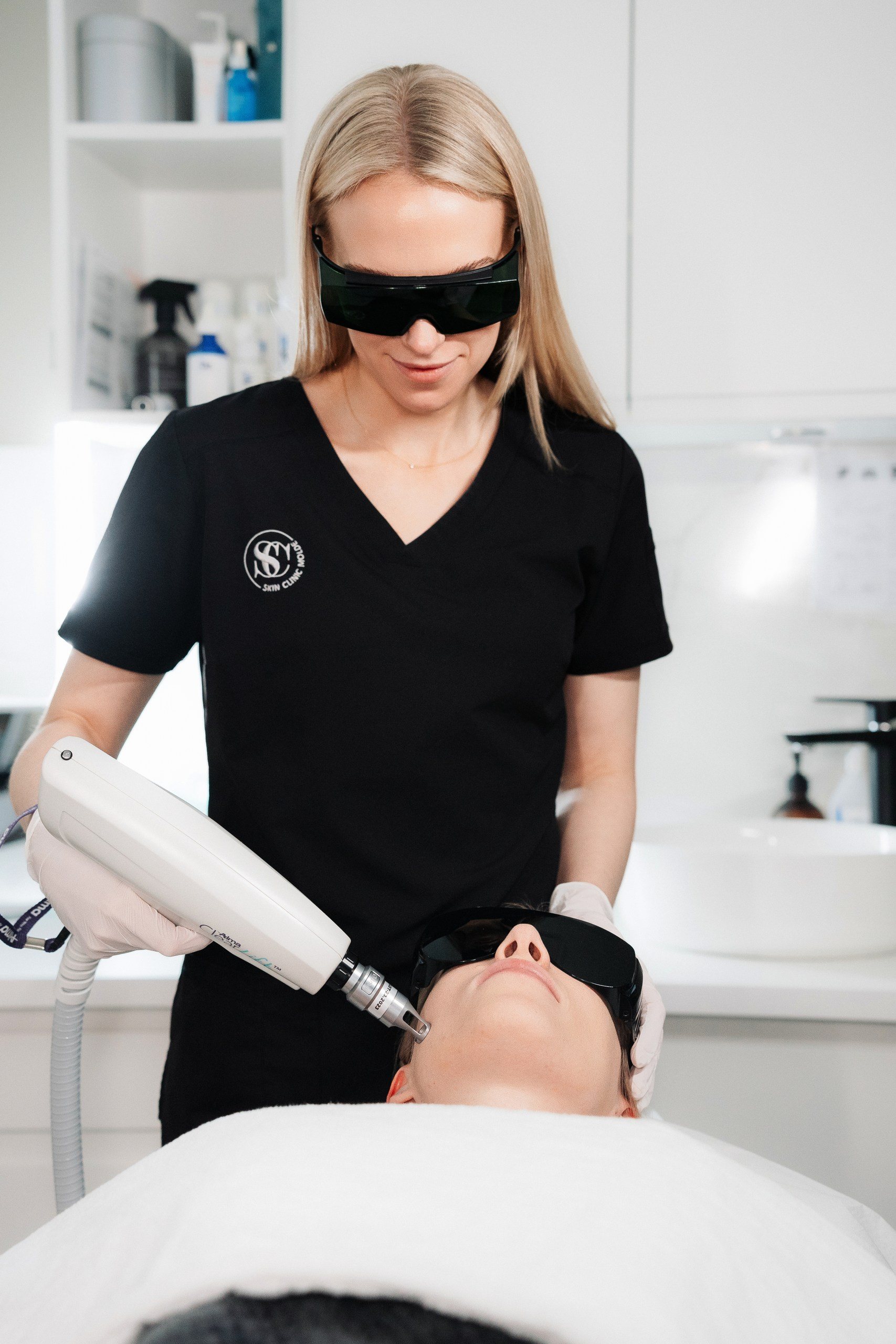 Andrea Krohn Larsson, kosmetisk dermatologisk sykepleier ved Skin Clinic Molde